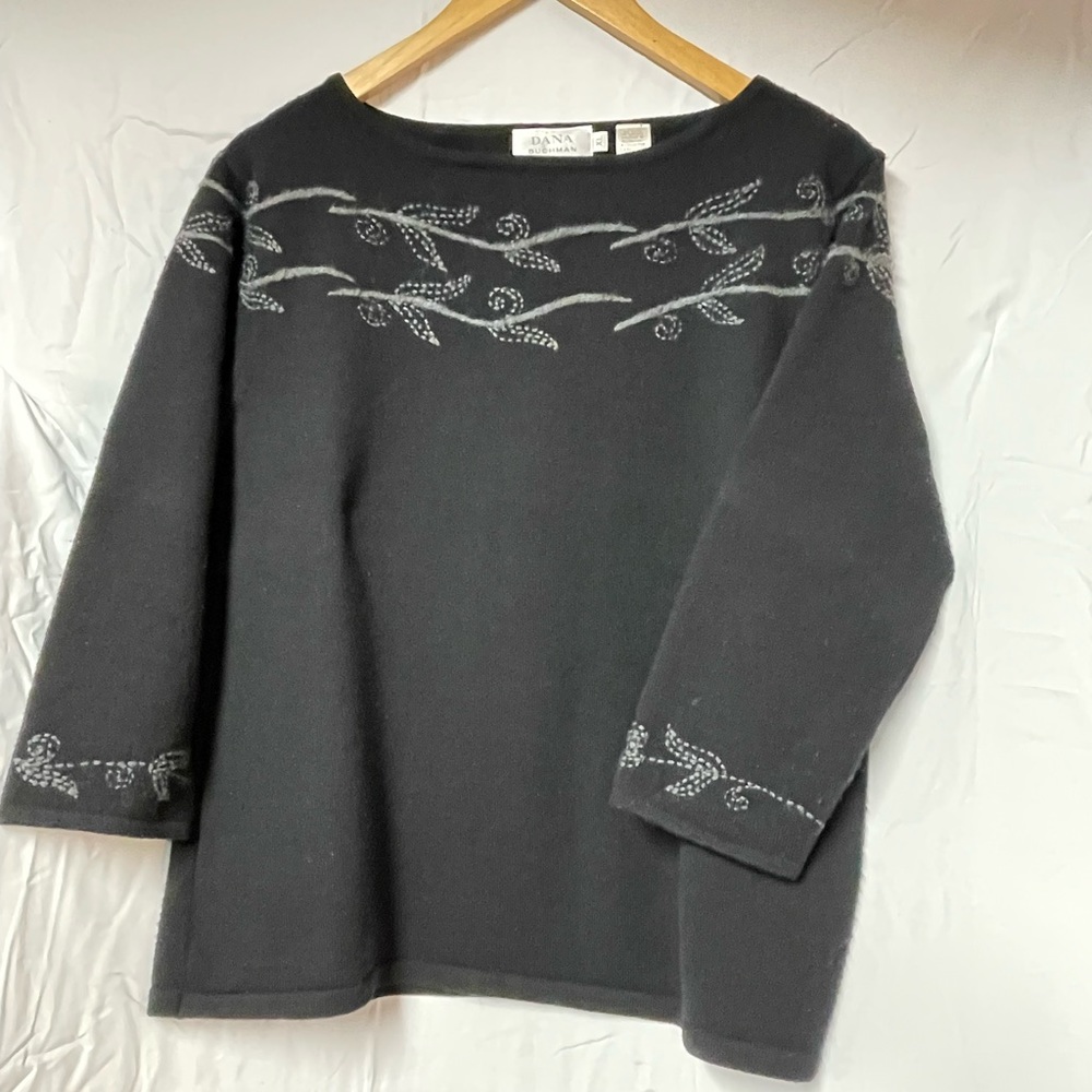 Dana Buchman Sweater